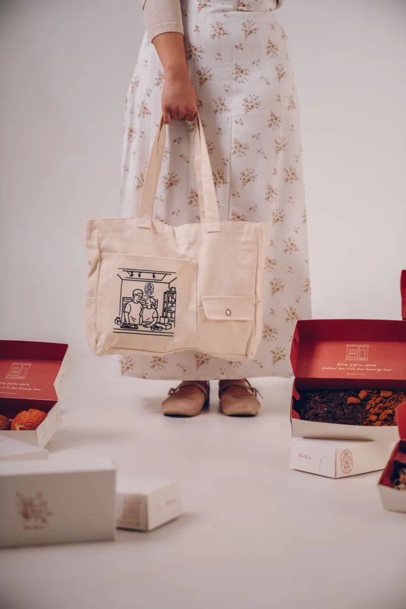 Shoulder Bag yang simpel dan nyaman untuk membawa kebutuhan harian